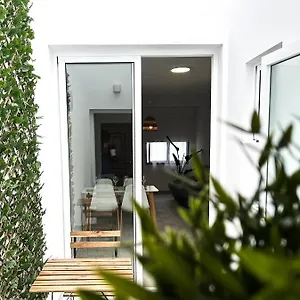 https://casa-la-laja.in-canary-islands.com